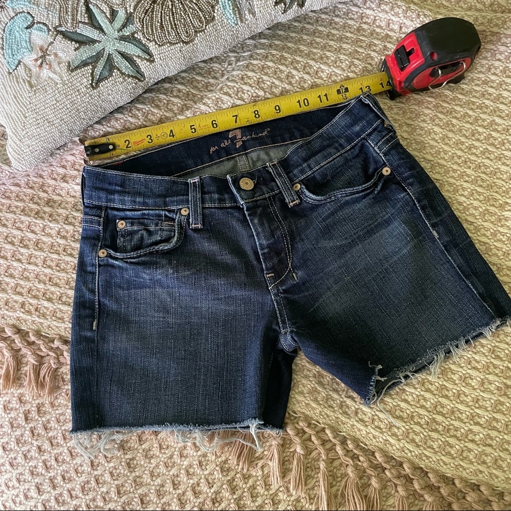 Jean Raw Hem Denim Shorts - Picture 3 of 6